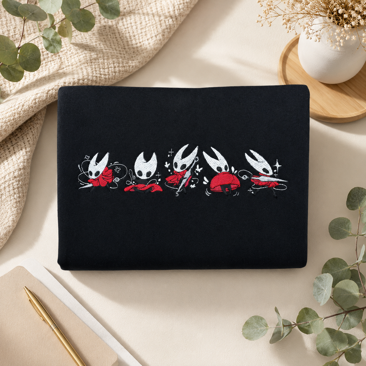 Hornet Version 3 Embroidered Sweatshirt Hornet Version 3 Embroidered Sweatshirt